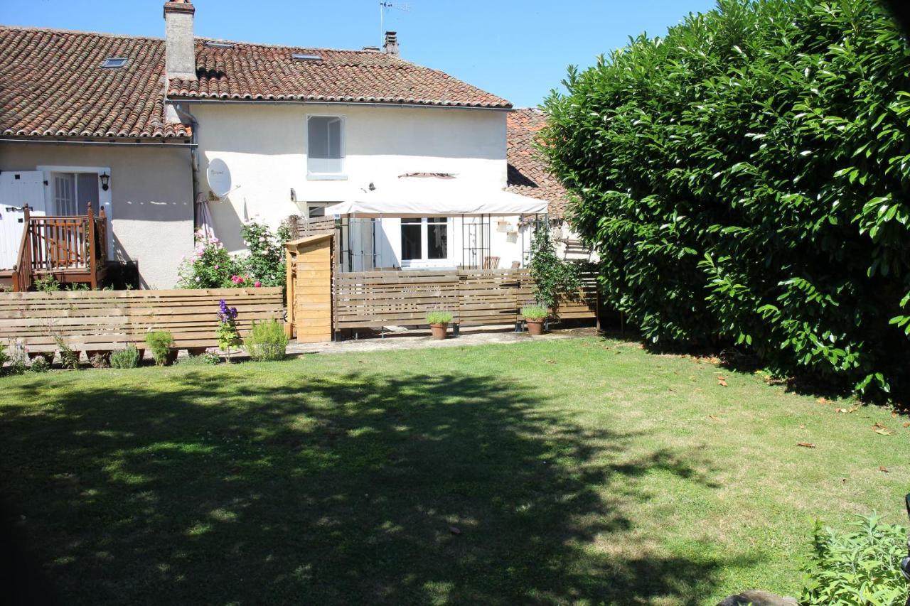 Vila Belle Vue Le Dorat Exteriér fotografie