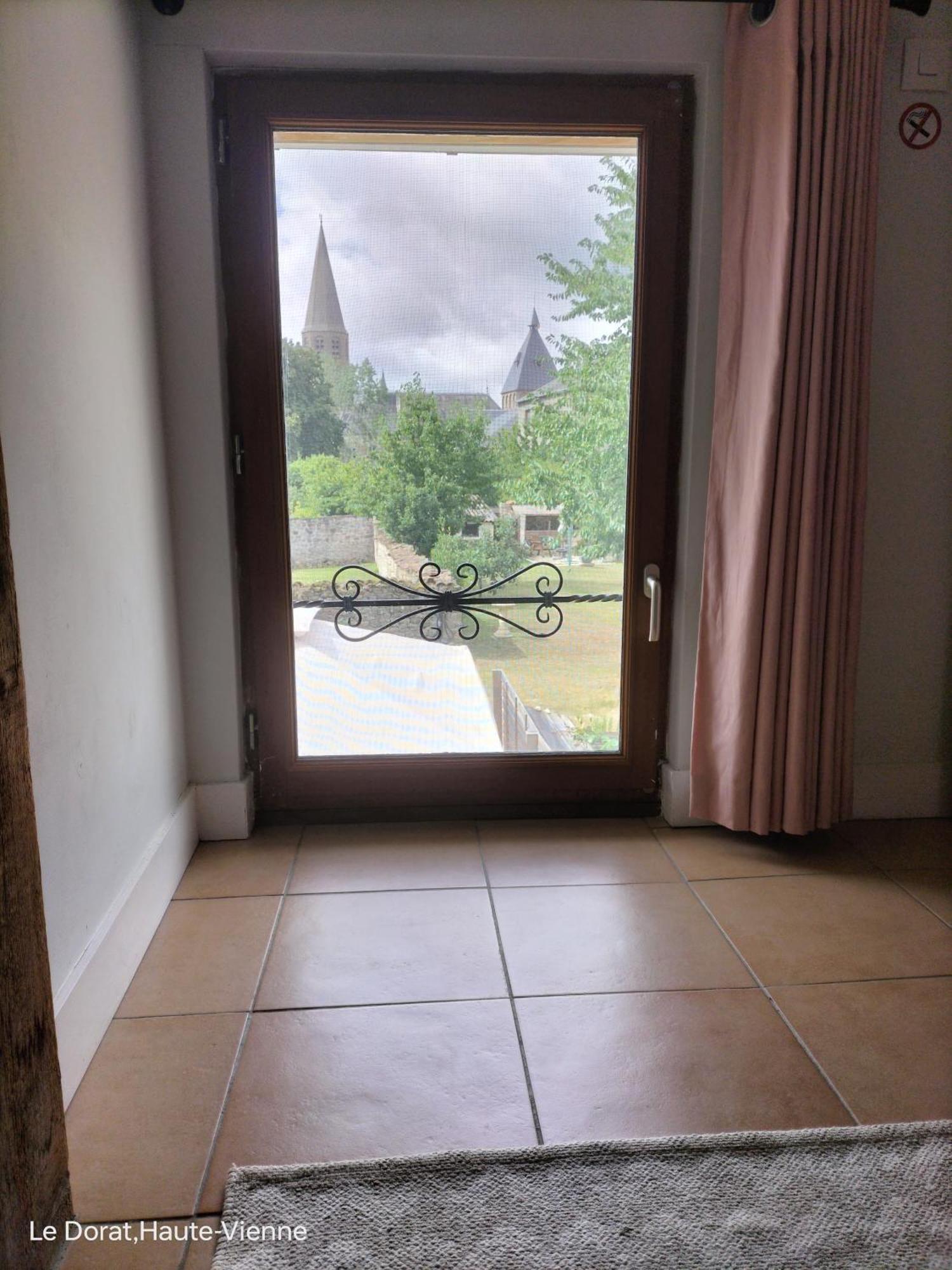 Vila Belle Vue Le Dorat Exteriér fotografie